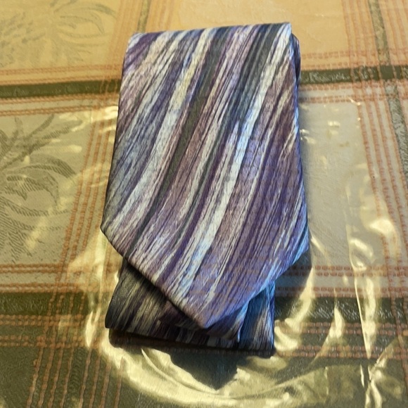 DINO LORENZO 100% silk ties - Picture 2 of 3